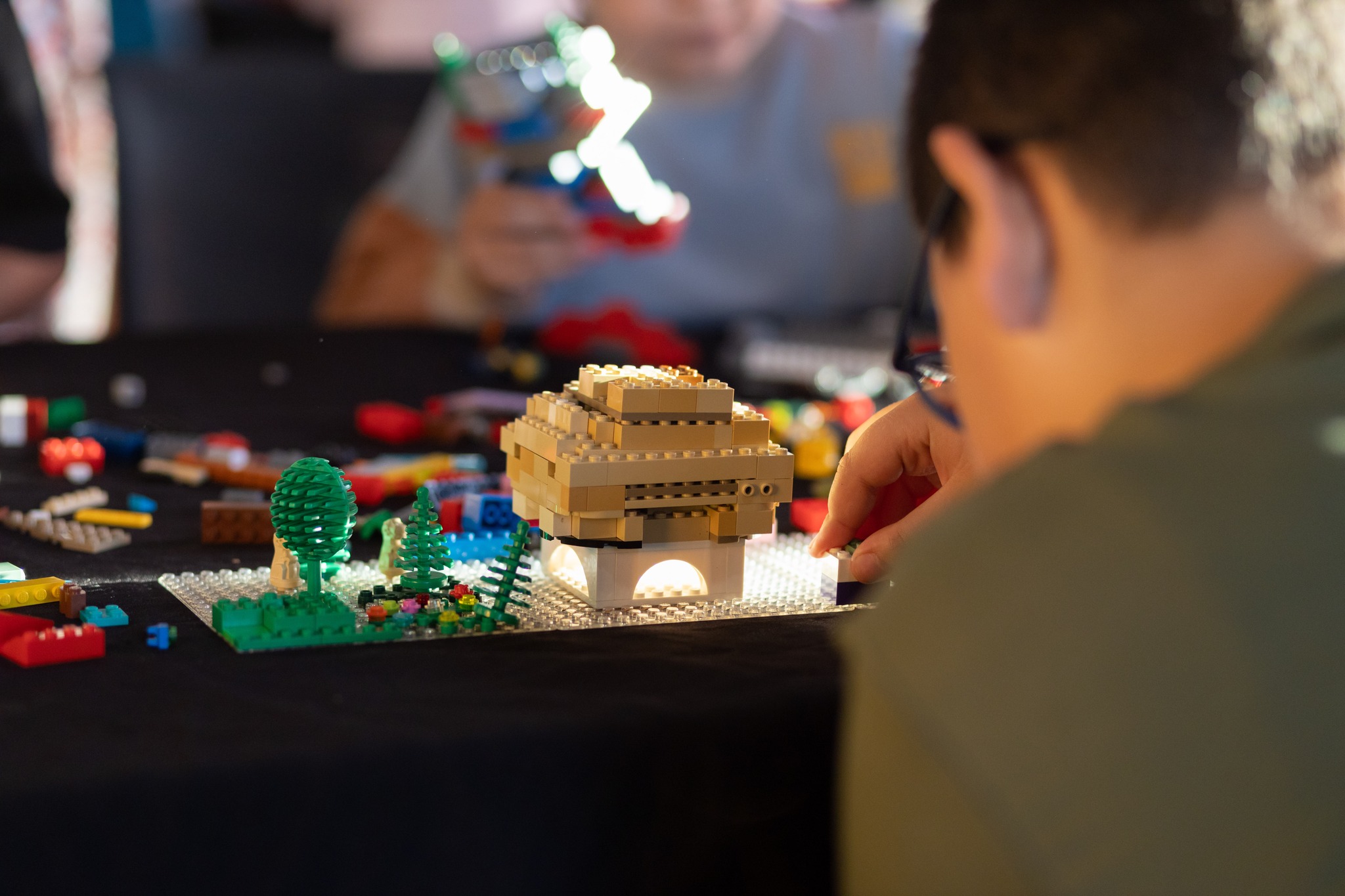 Let your students build the ECOCITIES OF TOMORROW!